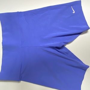 Nike shorts (s)
